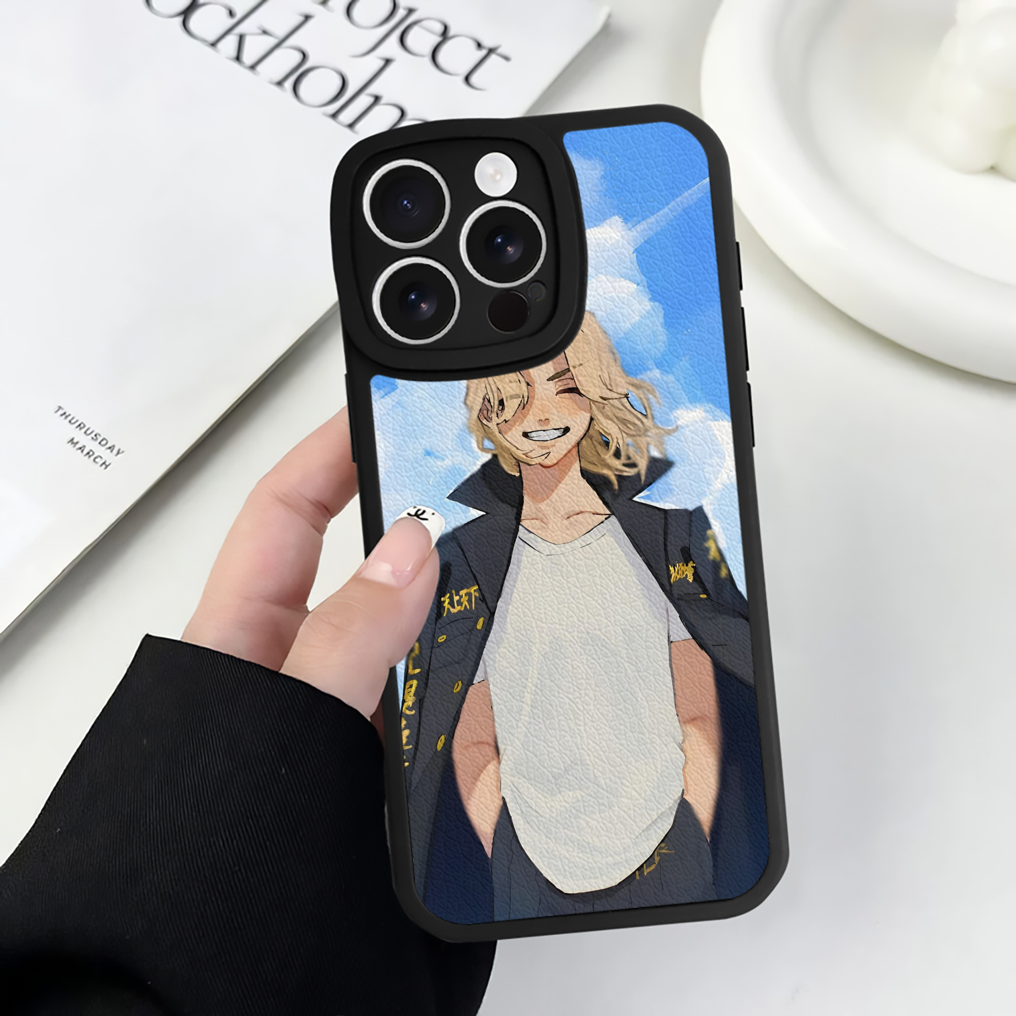 （画像用） 東京リベンジャーズ Tokyo Revengers 【iPhone 16シリーズ対応】シリコンスマホケース（レザー調） 材質：シリコン